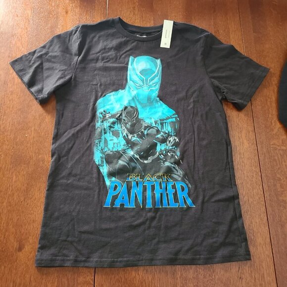 Lot of 3 Marvel T-Shirts Youth Size 16-18 or Adult Small - Picture 3 of 16